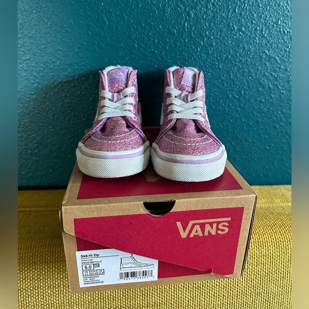 Vans toddler Sk8-Hi Zip Shoes, size 6